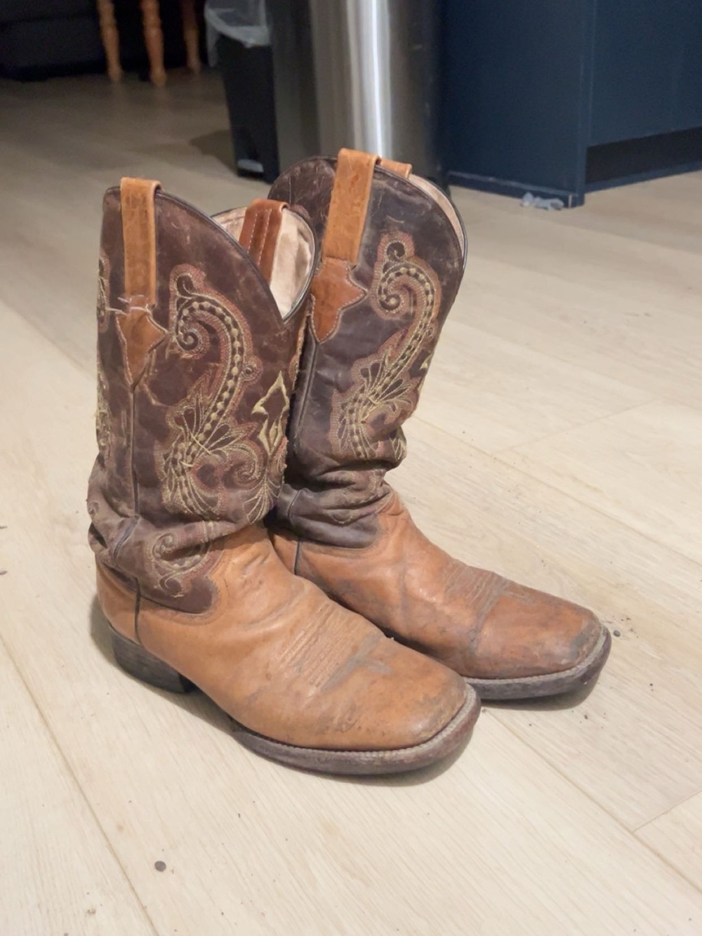 Vintage Cowboy Boots - Brown/Tan